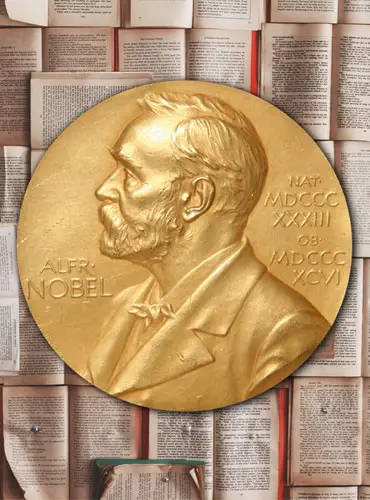 Nobel Edebiyat Ödülü: Dünyanın En Prestijli Edebiyat Ödülü Nobel Edebiyat Ödülü madalyası.