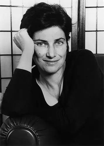 Belçikalı sanatçı ve yazar Chantal Akerman'ın portresi.