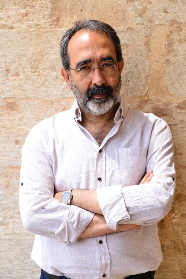 Behçet Çelik portresi – Gün Ortasında Arzu kitabının yazarı